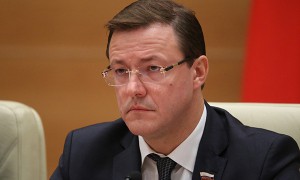 Дмитрий Азаров выступил перед началом осенней работы губернских депутатов