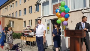 Сотрудники следственного отдела Кировского района поздравили учащихся школы-интерната с праздником