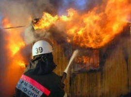 Сегодня, рано утром, на улице Олимпийской в Самаре горели сараи