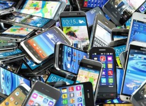 Из салона сотовой связи в Саратове украли телефоны на 1,1 млн