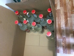 В Октябрьске изъято 17 литров спиртосодержащей продукции