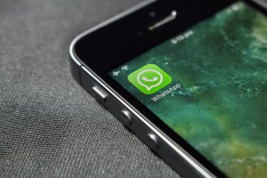 Популярный мессенджер WhatsApp не работает у пользователей по всему миру