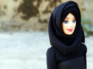 Первая кукла Барби в хиджабе поступит в продажу в 2018 году