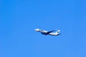 Выпавшую из самолета стюардессу авиакомпании UTair выписали из больницы